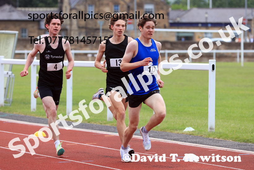 Middle Distance, 2026 Northumberland Schools Track and Field, Wentworth, Hexhan. Photo: David T. Hewitson/Sports for All Pics